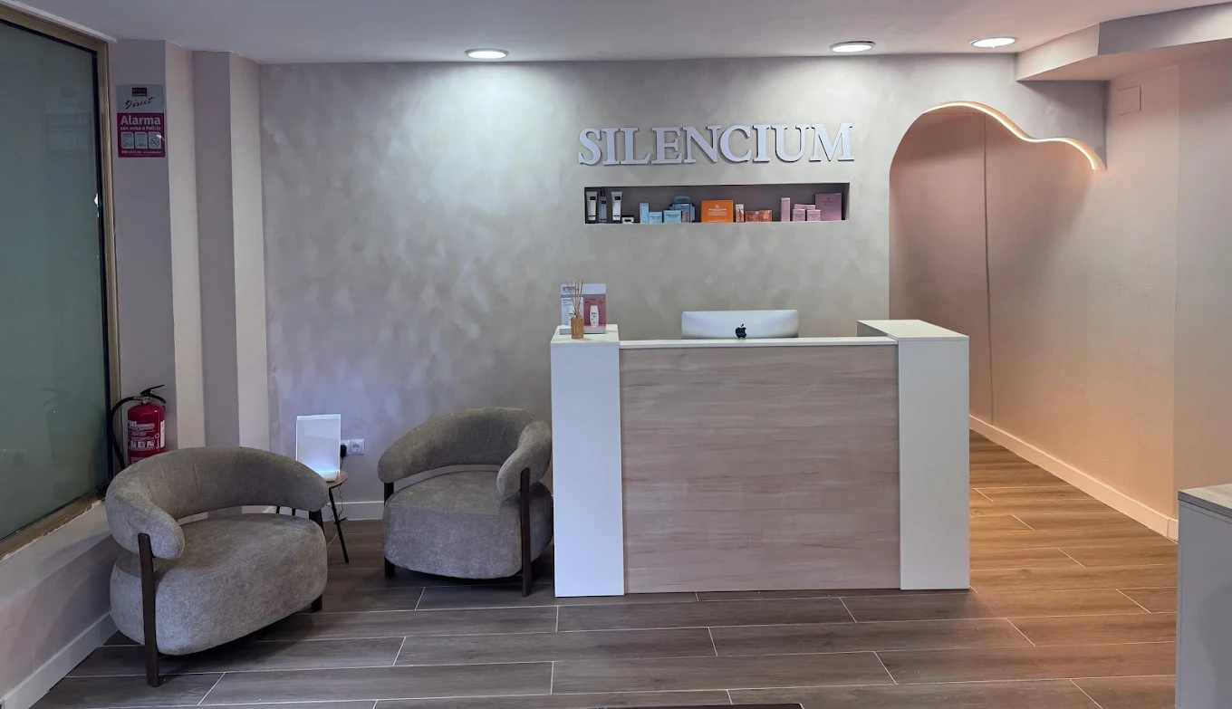 Recepción de SILENCIUM Spa Capilar en Tarragona